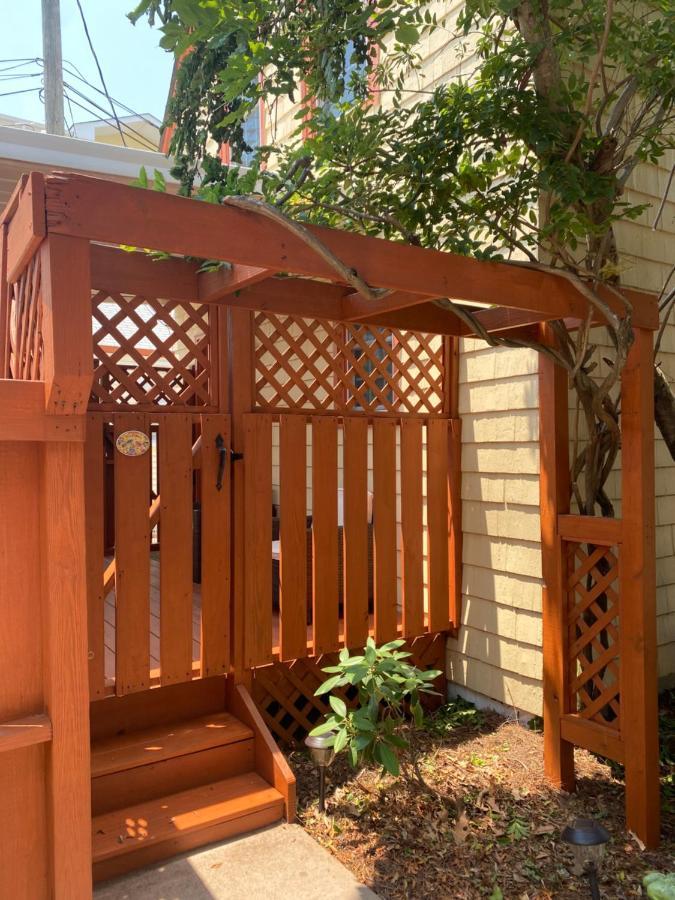 Angie'S Guest Cottage Virginia Beach Exterior photo